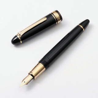 1911 Casual L Stable Gold Trim Fountain Pen / Sailor Fountain Pen