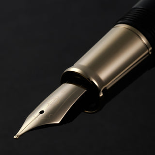 1911 Casual L Stable Gold Trim Fountain Pen / Sailor Fountain Pen