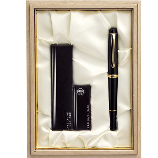 Kuretake Fountain Brush Pen Yume Ginga Black by Kuretage