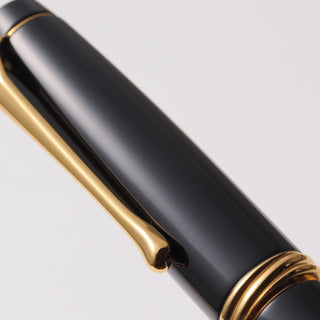 Kuretake Fountain Brush Pen Yume Ginga Black by Kuretage