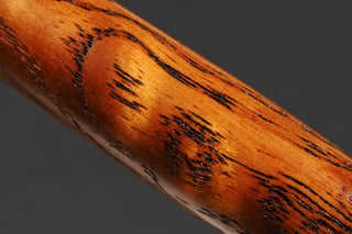 Precious Wood Ash Burl Thick Urushi-Finished Pen / ALTE MEISTER